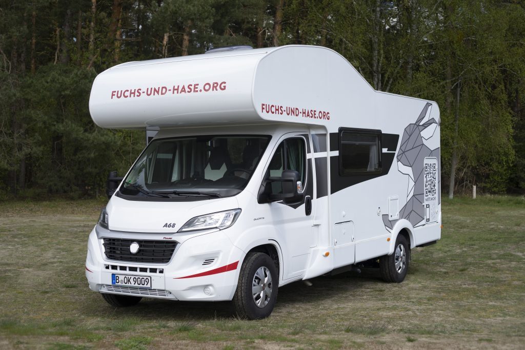 Kaninchen WÁlkoven Wohnmobil A68 von Sunlight