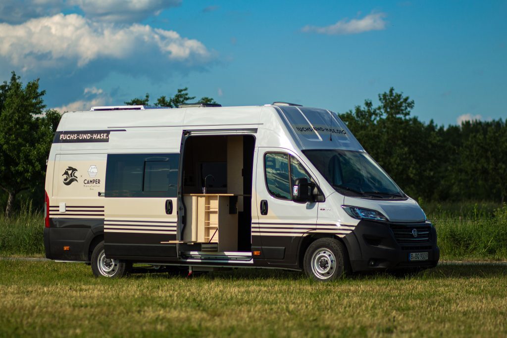 Wildfuchs Camper Van von Fuchs & Hase